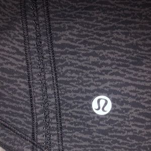 Lululemon Long Sleeve Top size 6